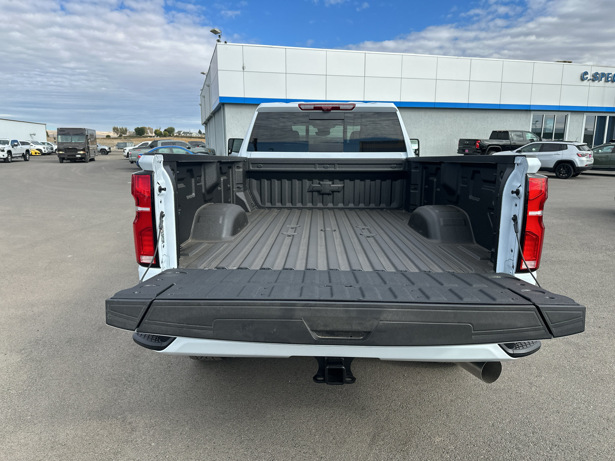 New 2026 Chevrolet Silverado 3500 High Country w/ High Country Premium Package AWD/4WD image 18