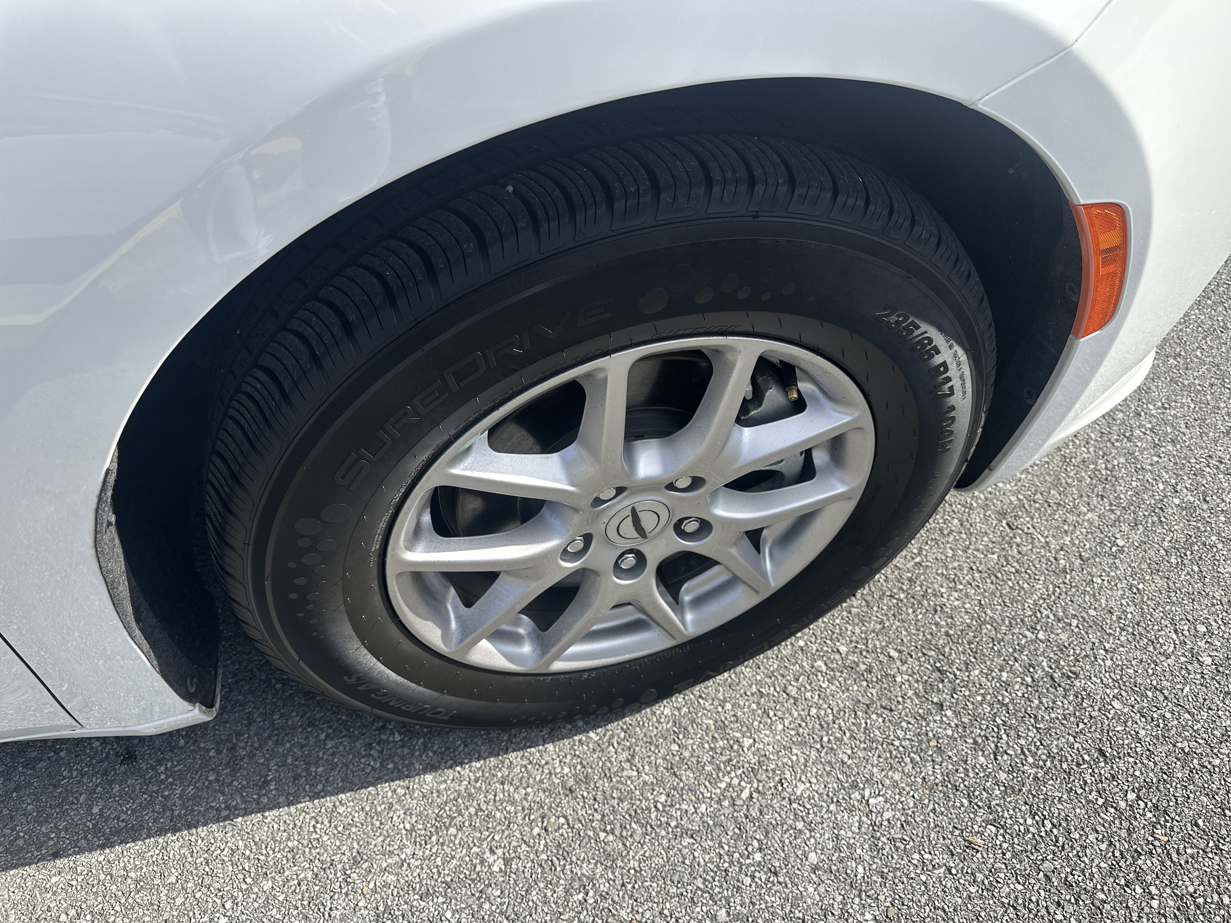 Used 2024 Chrysler Pacifica Touring-L image 29