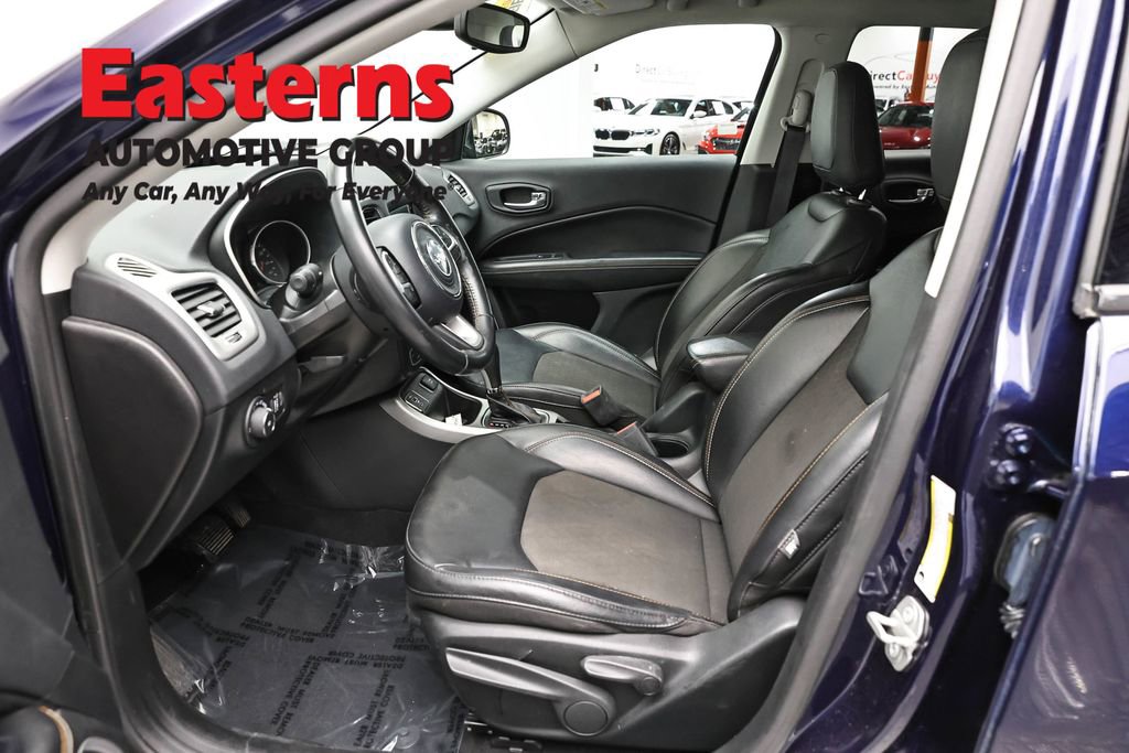 Used 2019 Jeep Compass Latitude FWD image 14