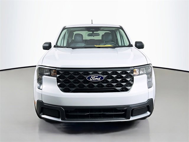 Used 2025 Ford Maverick XLT image 2