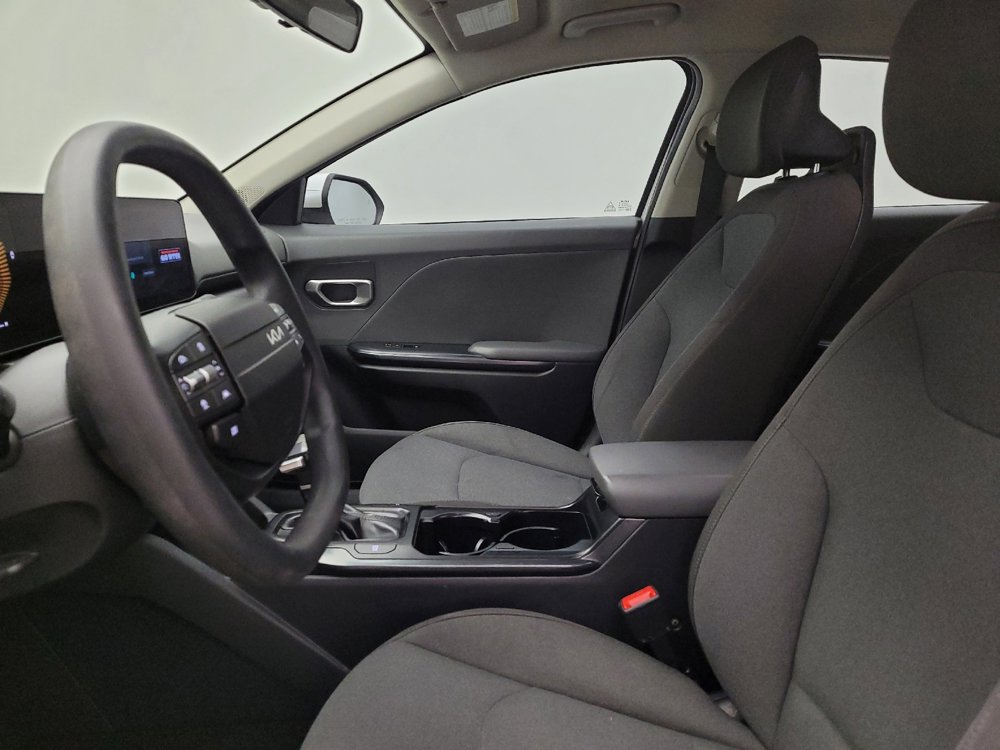 Used 2025 Kia K4 LXS image 17