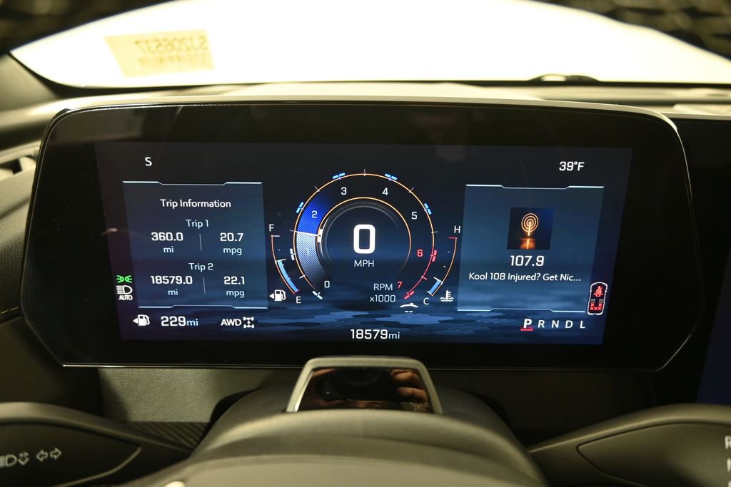 Used 2025 Chevrolet Traverse High Country w/ LPO, Floor Liner Package image 26