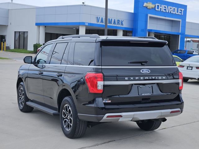 Used 2024 Ford Expedition XLT image 5