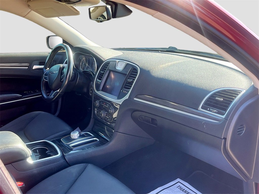 Used 2021 Chrysler 300 Touring w/ Sport Appearance Package image 29