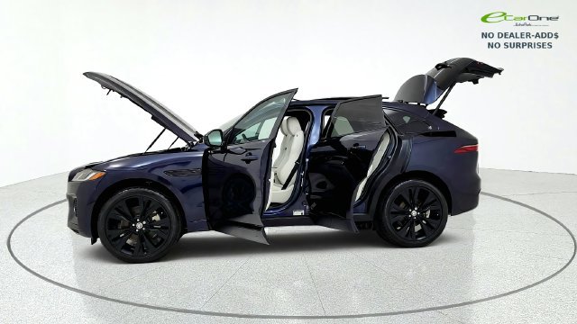 Used 2025 Jaguar F-PACE R-Dynamic S AWD/4WD image 16