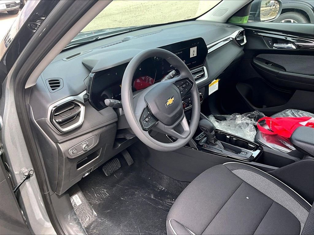New 2026 Chevrolet TrailBlazer LS w/ LS Convenience Package AWD/4WD image 9