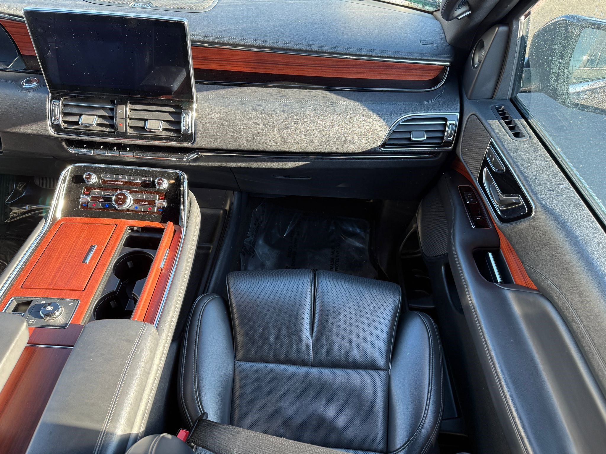 Used 2024 Lincoln Navigator L 4WD image 20