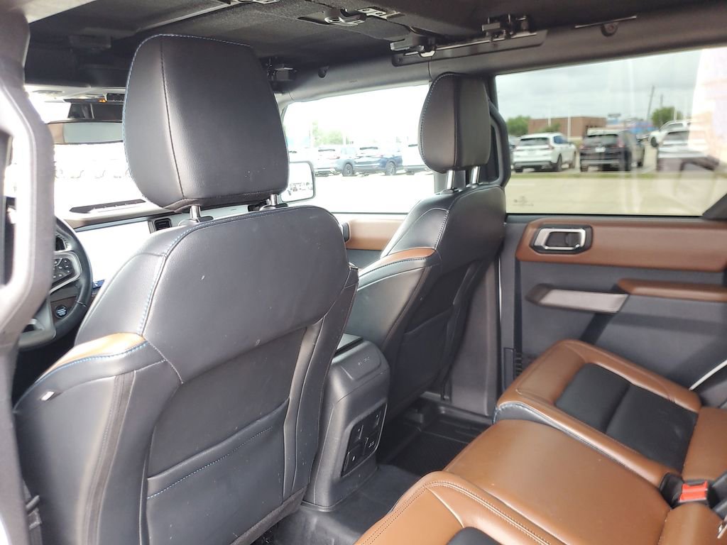 Used 2023 Ford Bronco Outer Banks w/ Sasquatch Package image 9