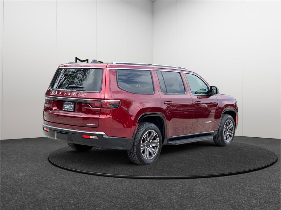 Used 2024 Jeep Wagoneer Series II w/ Flexible Seating Group image 9