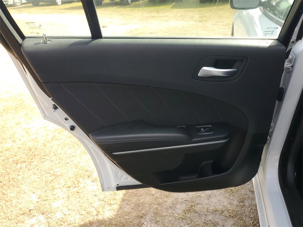 Used 2022 Dodge Charger SXT image 28