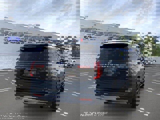 New 2025 Ford Expedition Max Platinum w/ Driver's Package image 31