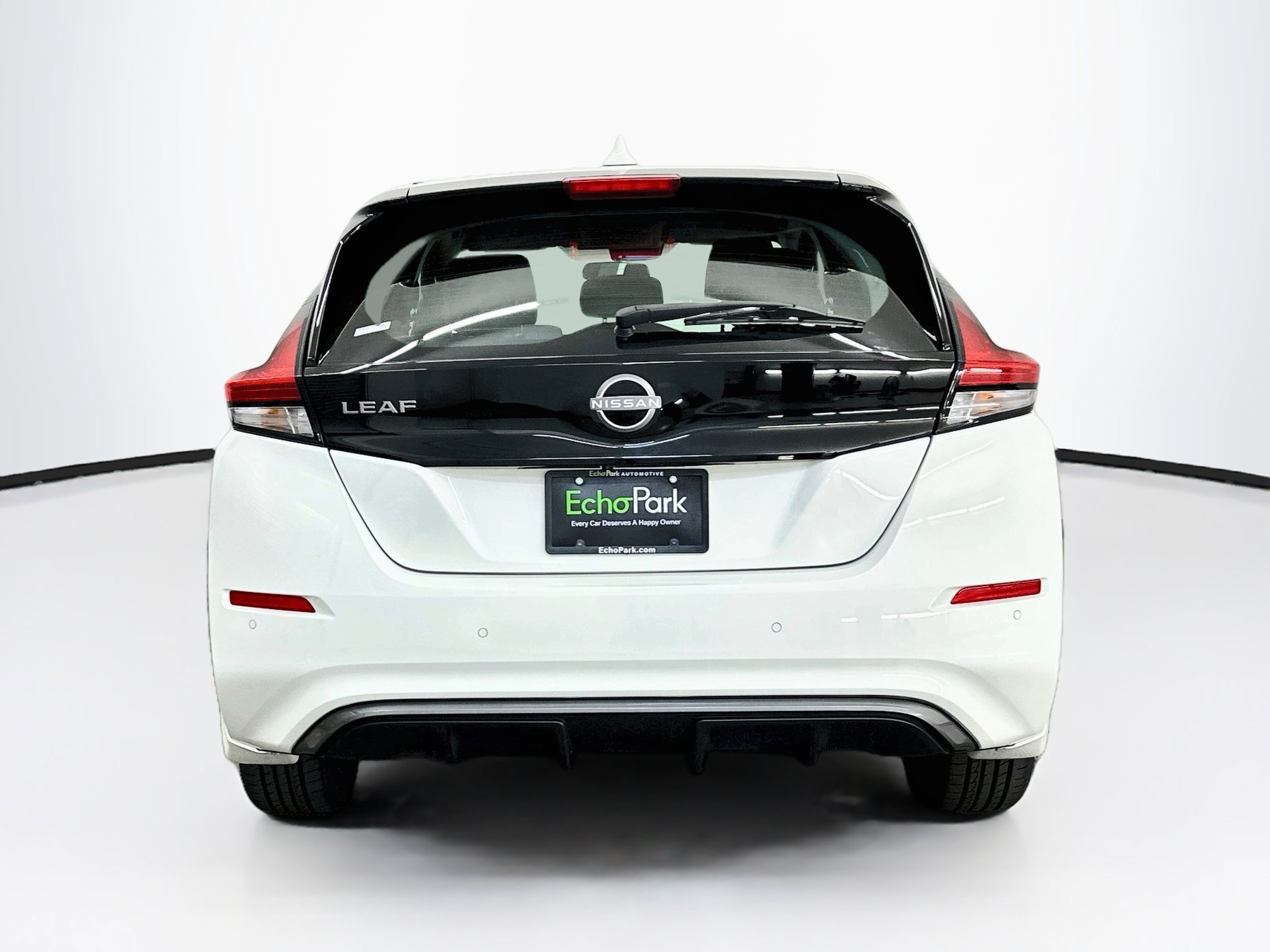 Used 2025 Nissan Leaf S FWD image 7
