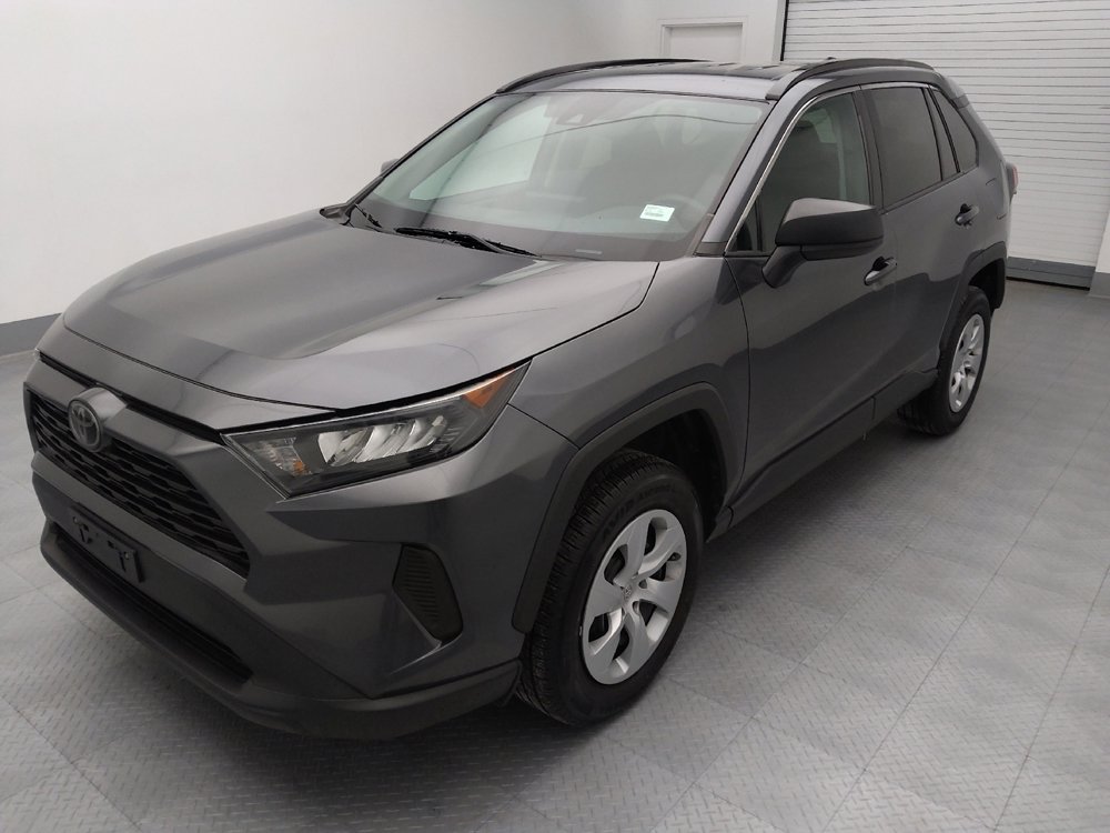 Used 2019 Toyota RAV4 LE AWD/4WD image 2