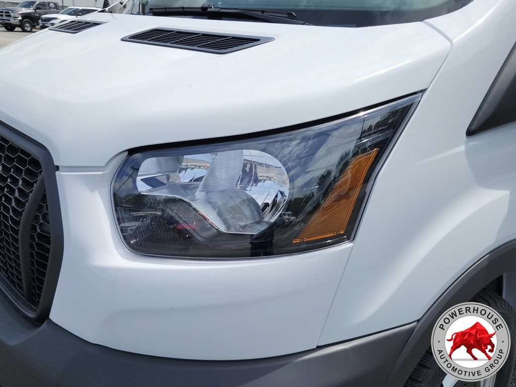 New 2026 Ford Transit 250 148 Medium Roof w/ Load Area Protection Package RWD image 11