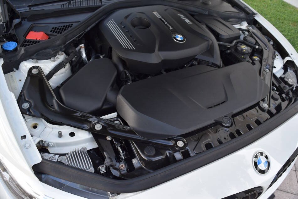 Used 2021 BMW 230i xDrive Convertible AWD/4WD image 93