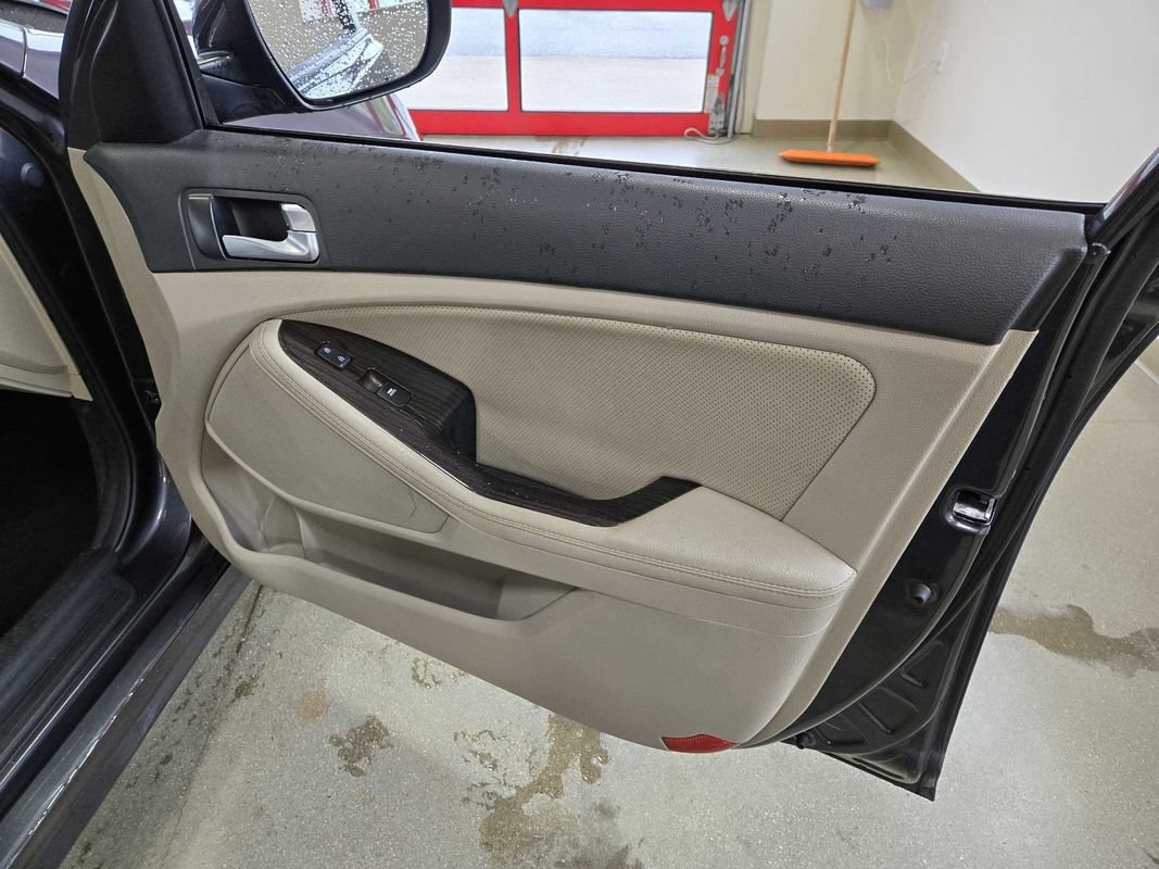 Used 2015 Kia Optima EX FWD image 22