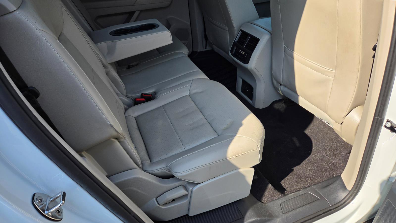 Certified 2022 Volkswagen Atlas SE image 30