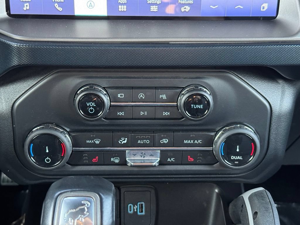 Certified 2022 Ford Bronco Outer Banks w/ Sasquatch Package AWD/4WD image 12