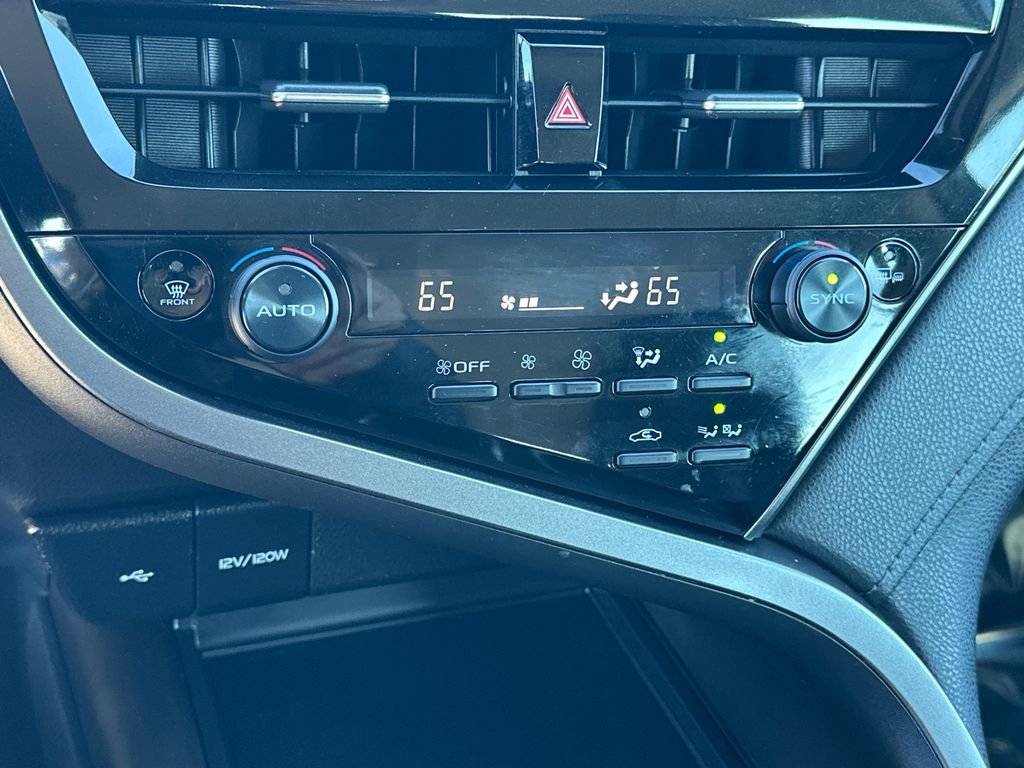 Used 2021 Toyota Camry LE image 26