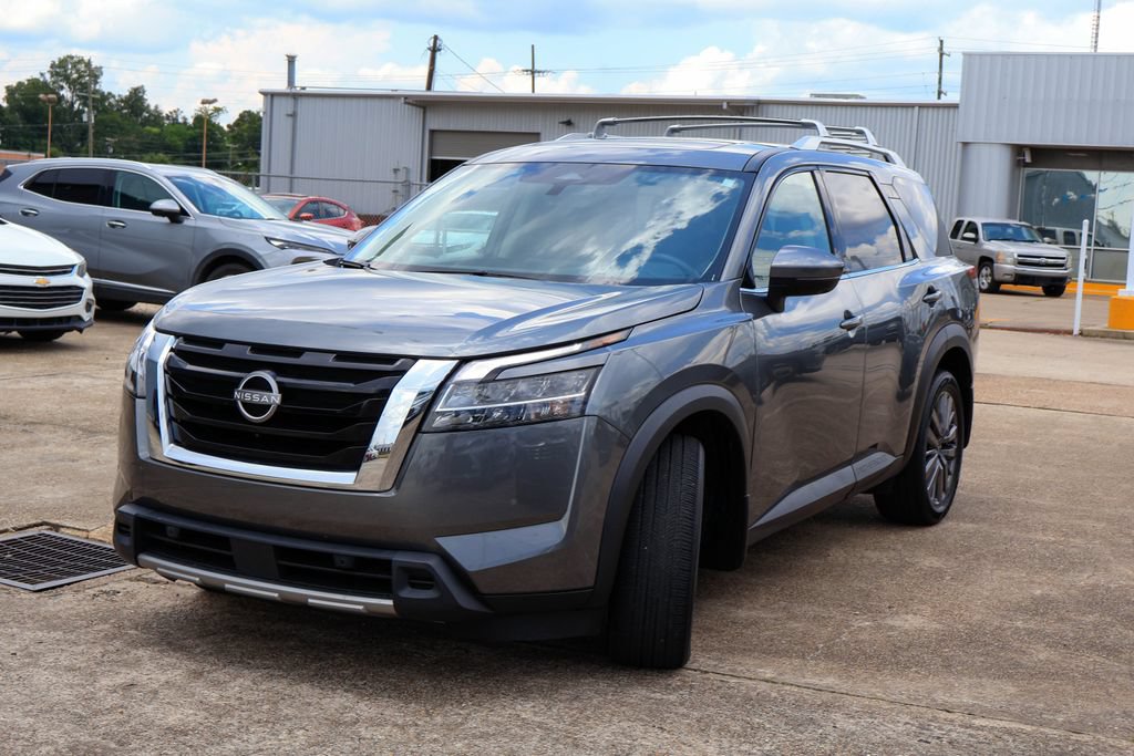 Used 2024 Nissan Pathfinder SL w/ SL Premium Package FWD image 27