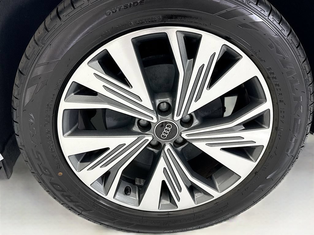 Certified 2023 Audi Q4 e-tron Premium Plus w/ Premium Plus RWD image 30