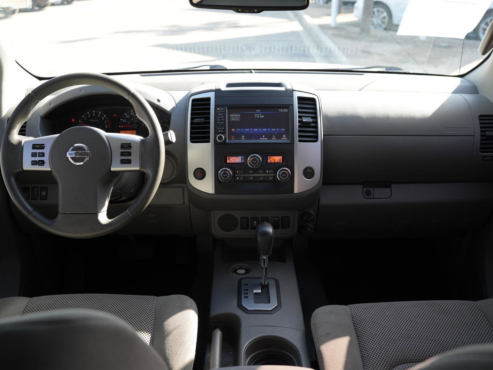 Used 2021 Nissan Frontier SV w/ Midnight Edition Floor Mats image 18