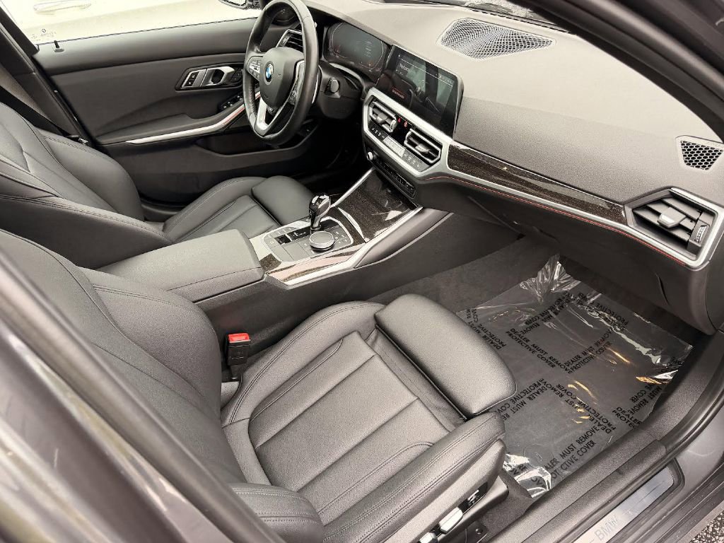 Used 2021 BMW 330i xDrive Sedan w/ Premium Package image 30