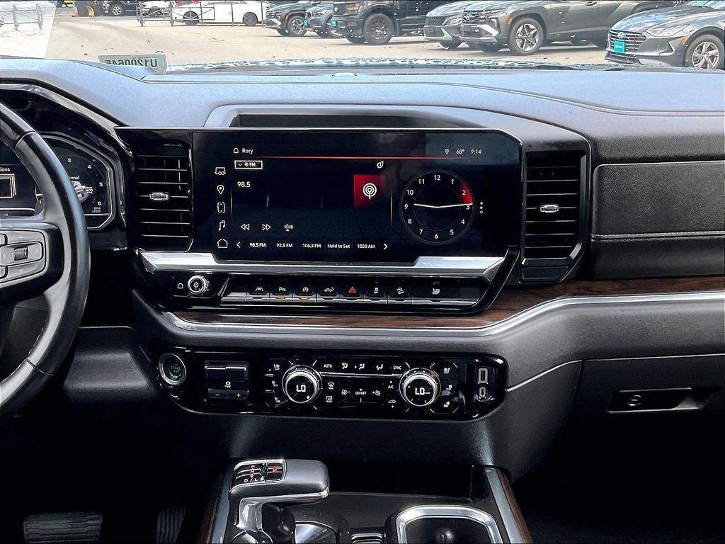 Used 2023 GMC Sierra 1500 SLT w/ SLT Premium Package AWD/4WD image 18
