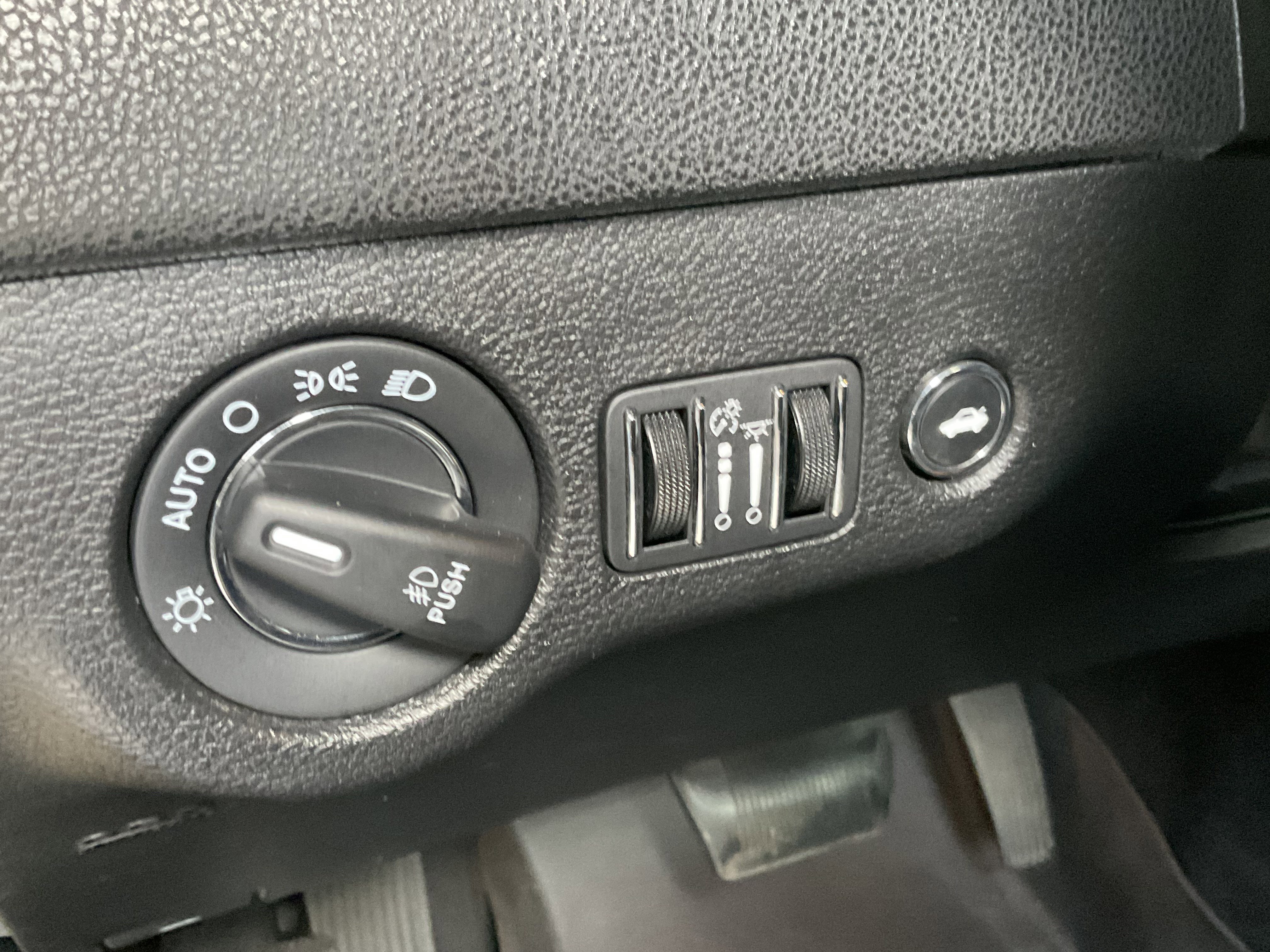 Used 2019 Chrysler 300 S AWD/4WD image 24