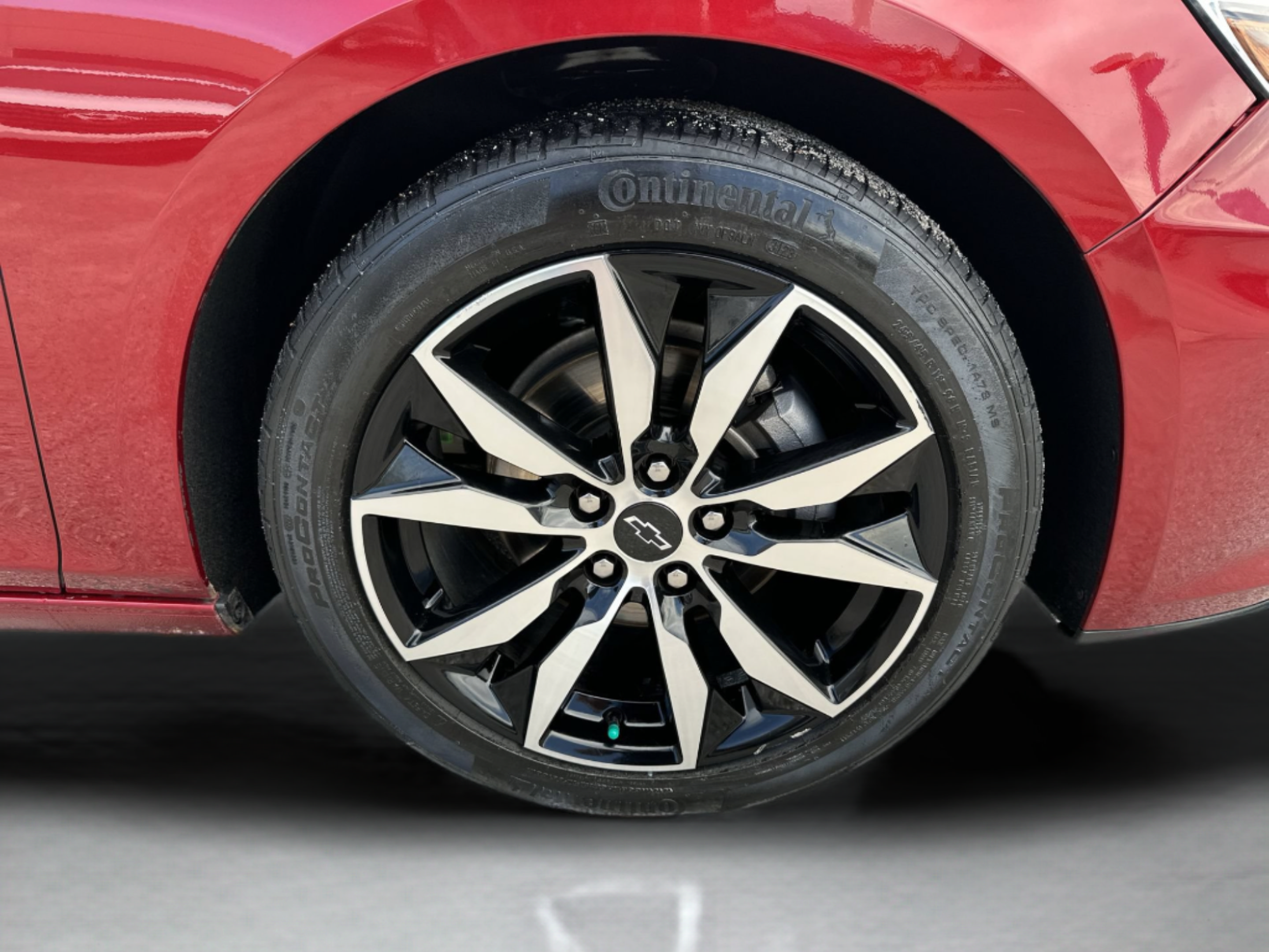 Used 2024 Chevrolet Malibu RS FWD image 28
