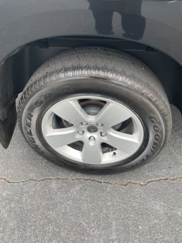 Used 2011 RAM 1500 Express image 23