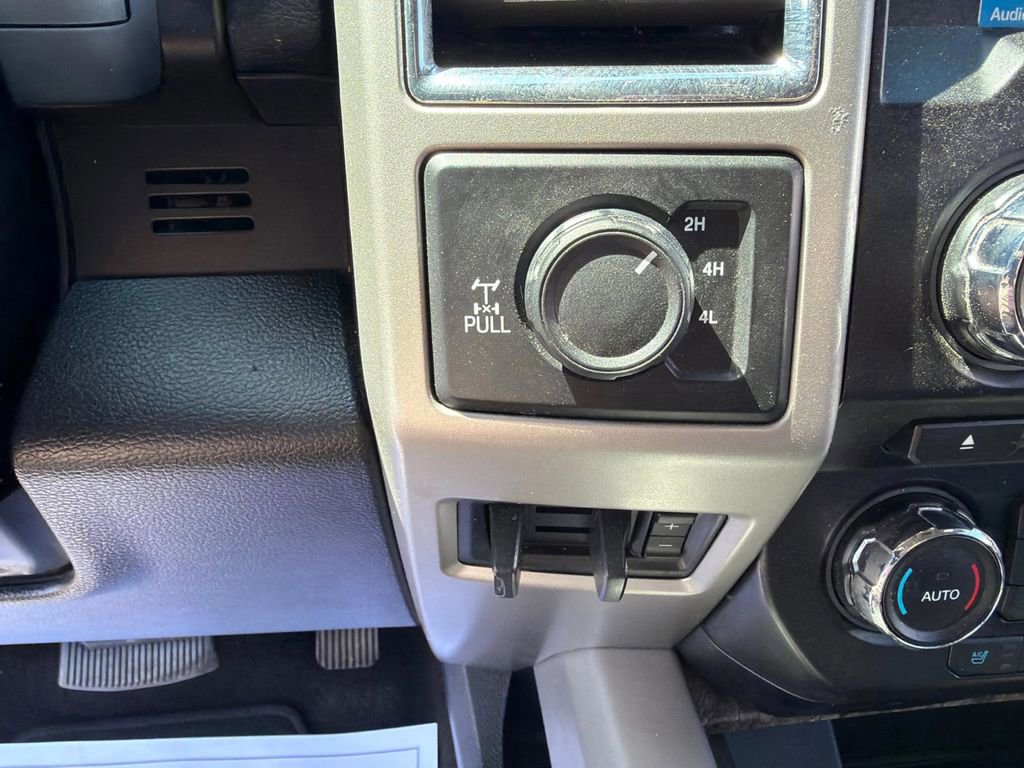Used 2017 Ford F250 Lariat w/ Chrome Package AWD/4WD image 23