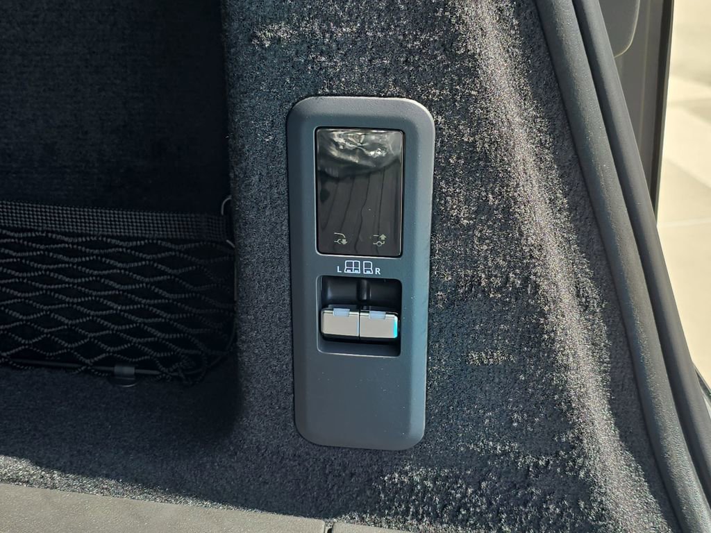 New 2026 Land Rover Range Rover Sport Dynamic SE AWD/4WD image 14