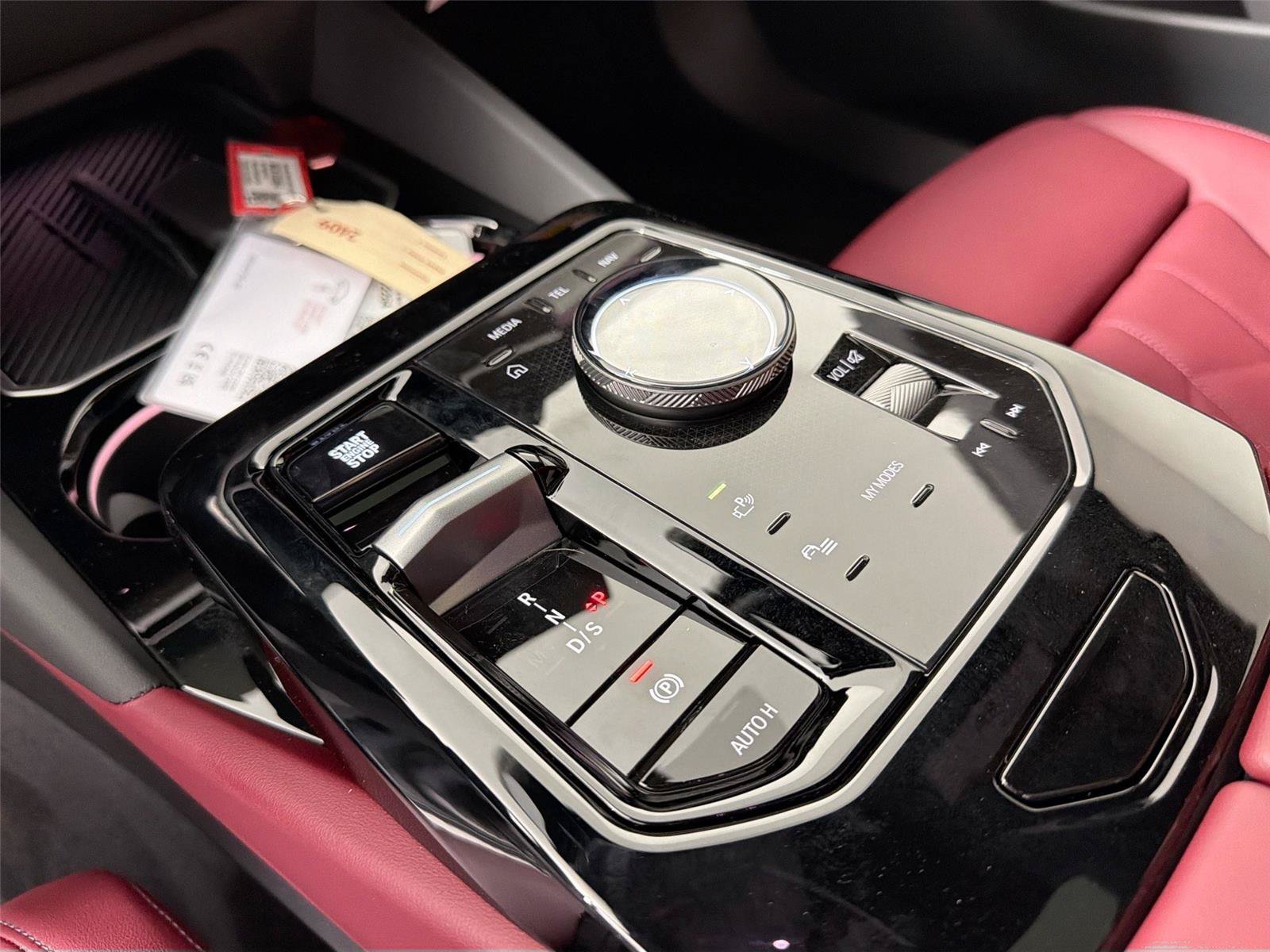 New 2027 BMW 530i w/ M Sport Package RWD image 31