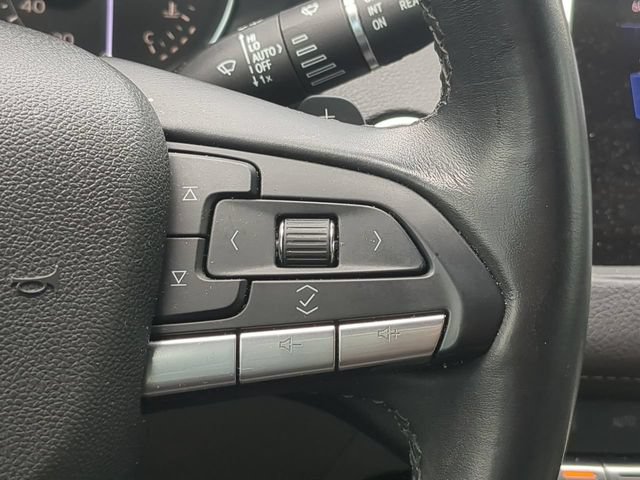 Used 2020 Cadillac XT4 Premium Luxury FWD image 30