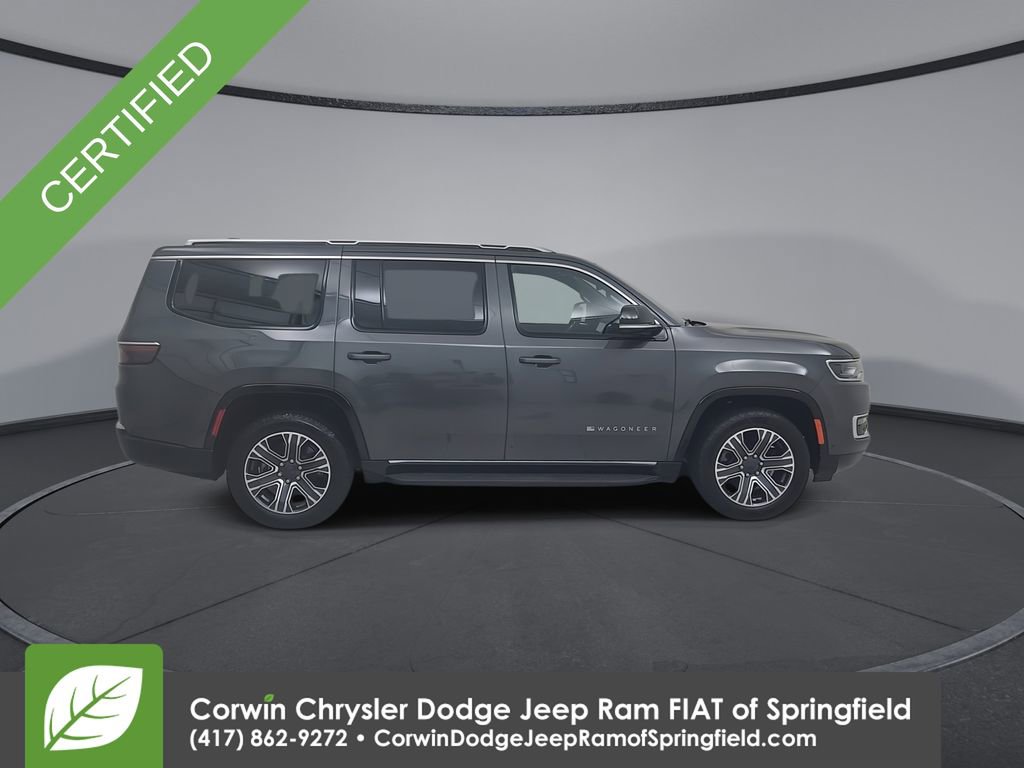 Certified 2024 Jeep Wagoneer Series II w/ Flexible Seating Group image 17