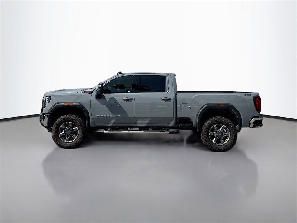 Used 2025 GMC Sierra 2500 SLE w/ SLE Value Package; image 4