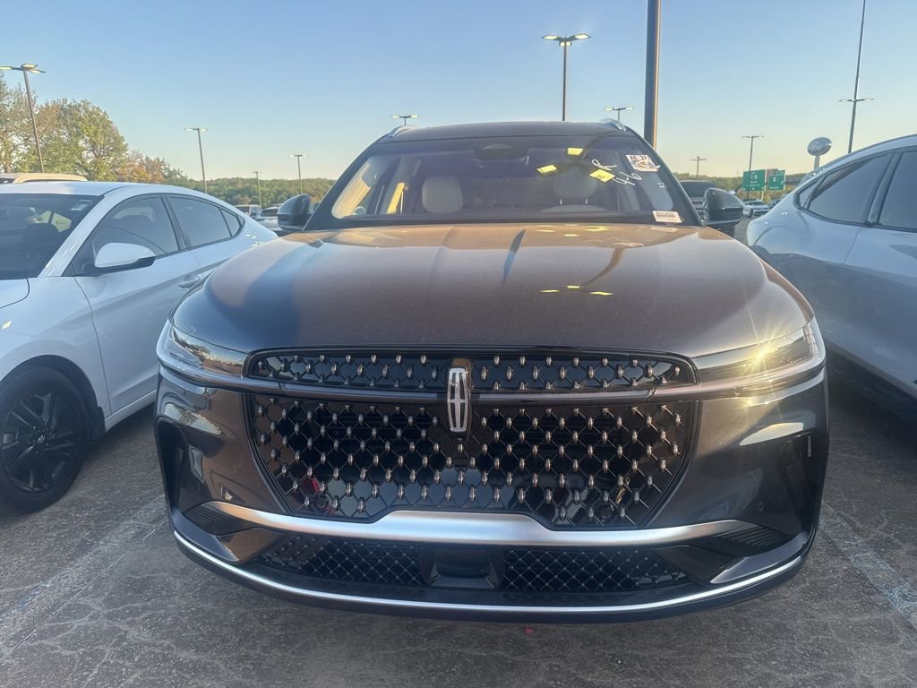 Used 2024 Lincoln Nautilus Black Label image 2