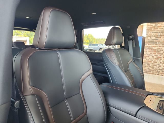 New 2026 Nissan Armada SL w/ Captain's Chari Seat Package image 20