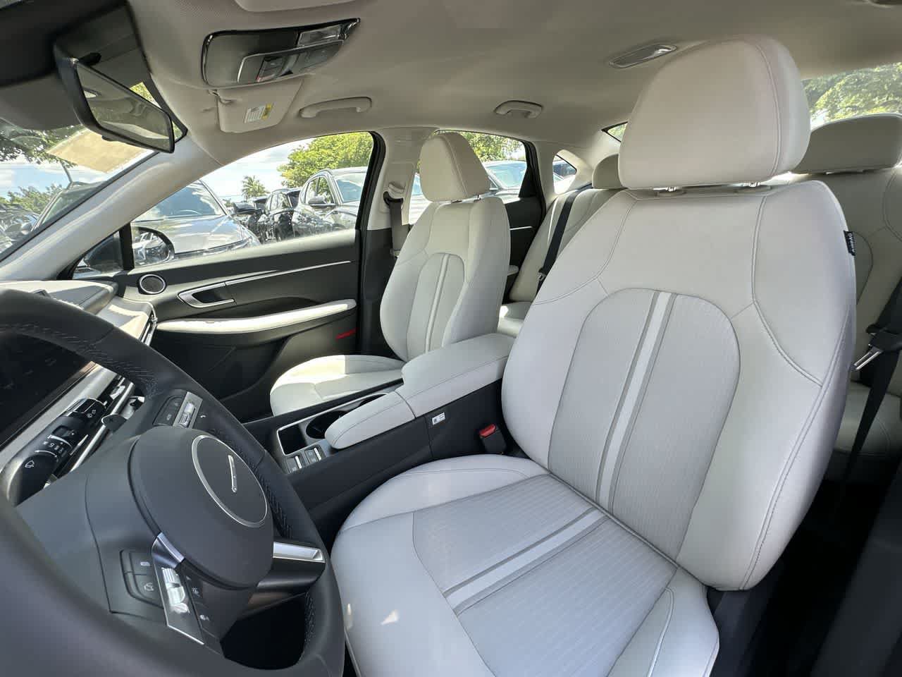 New 2025 Hyundai Sonata SEL FWD image 14