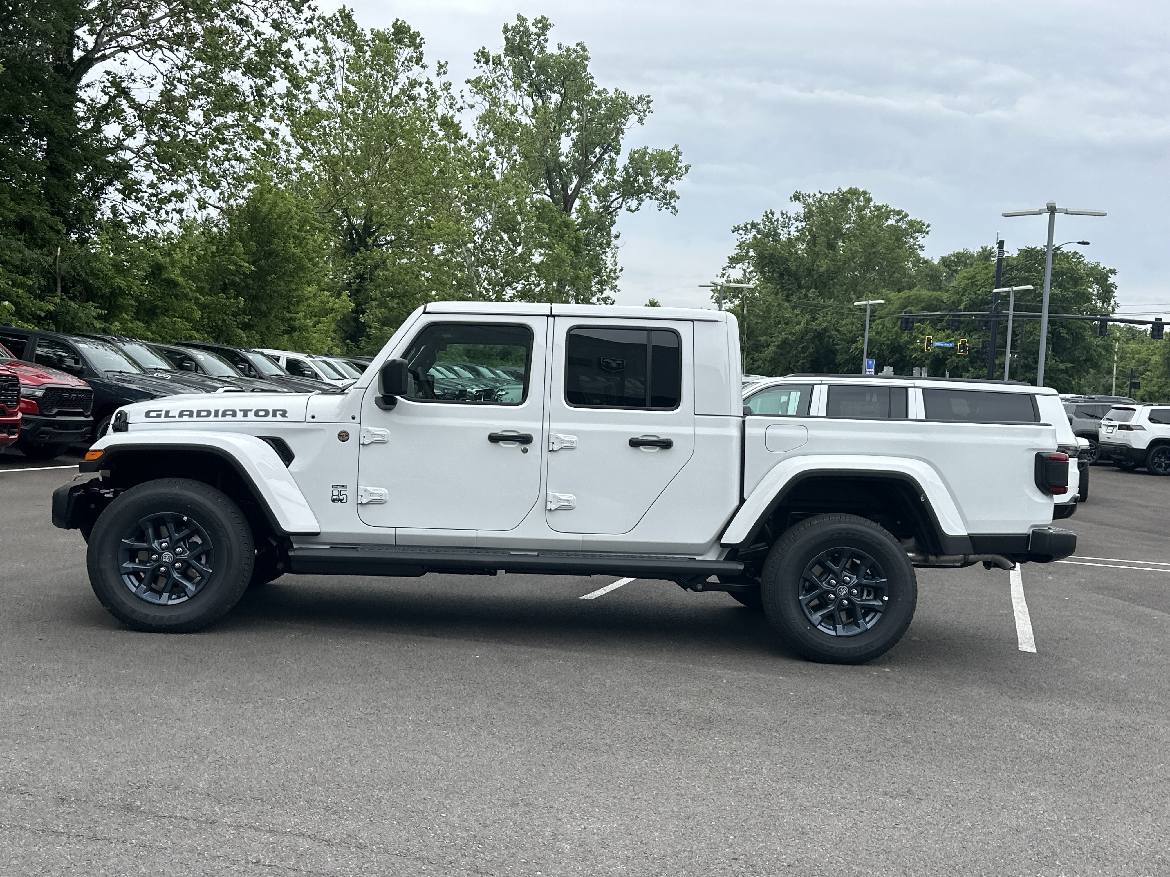 New 2026 Jeep Gladiator Sport AWD/4WD image 24