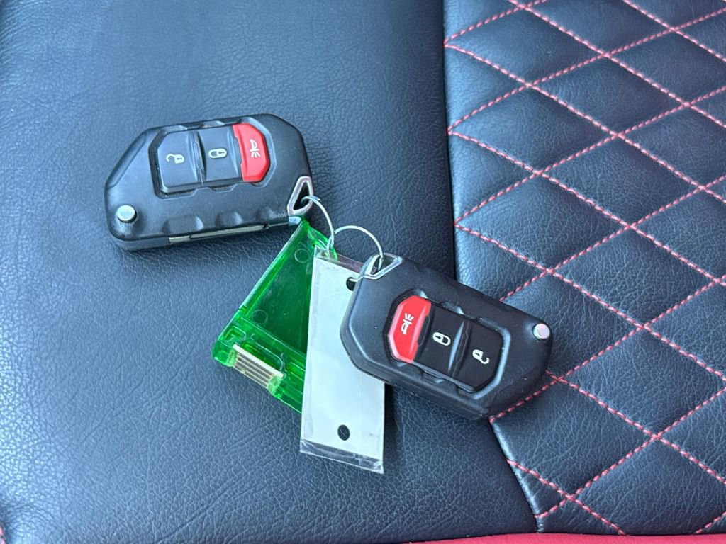 Used 2018 Jeep Wrangler Unlimited Rubicon image 26