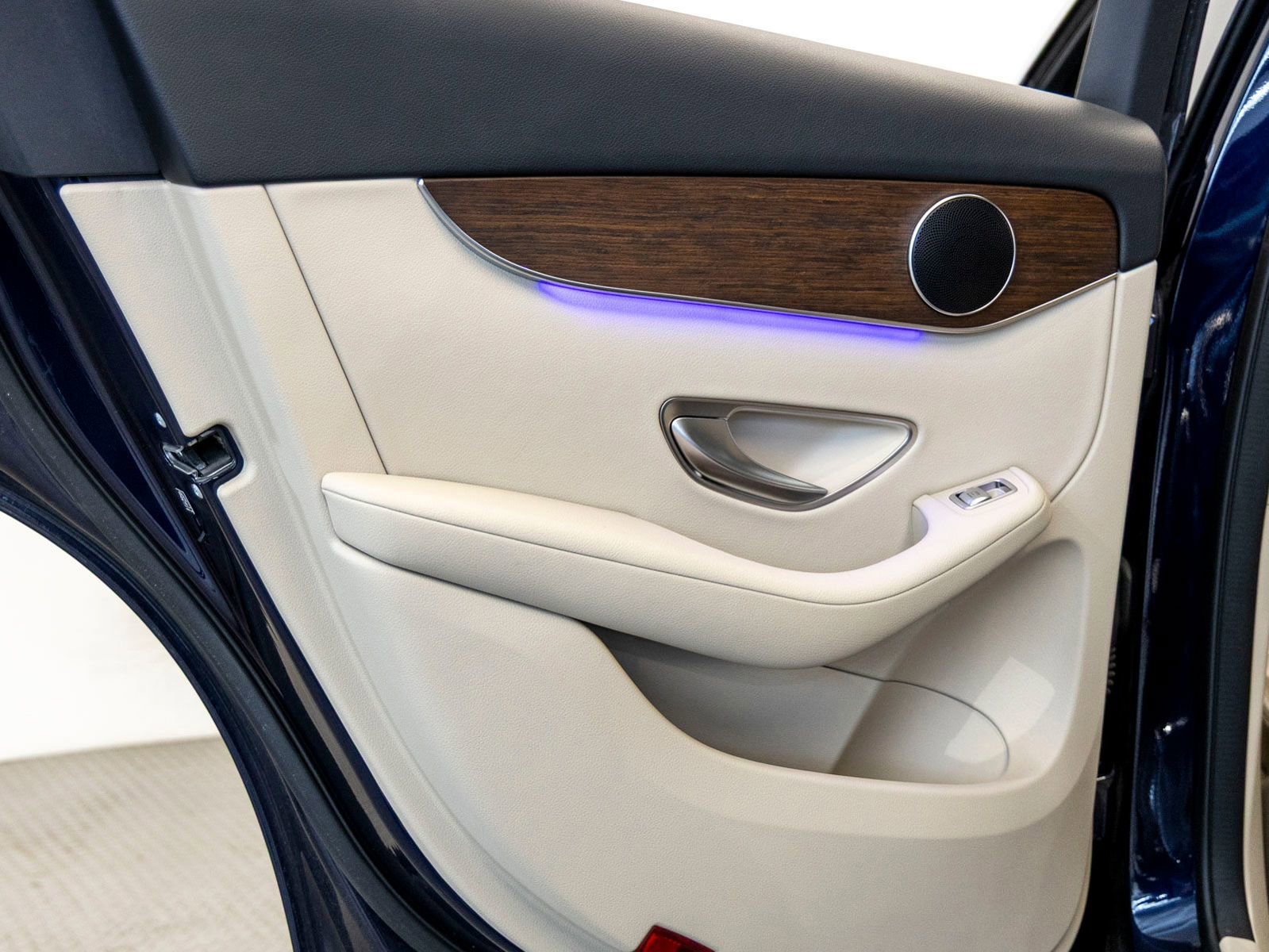 Used 2022 Mercedes-Benz GLC 300 4MATIC image 19