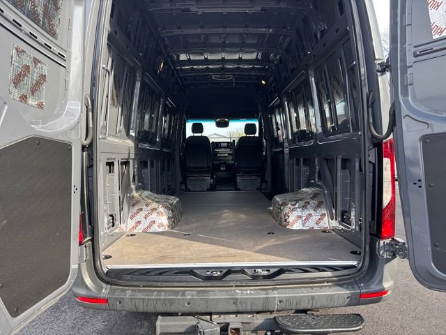 Used 2024 Mercedes-Benz Sprinter 3500 image 12