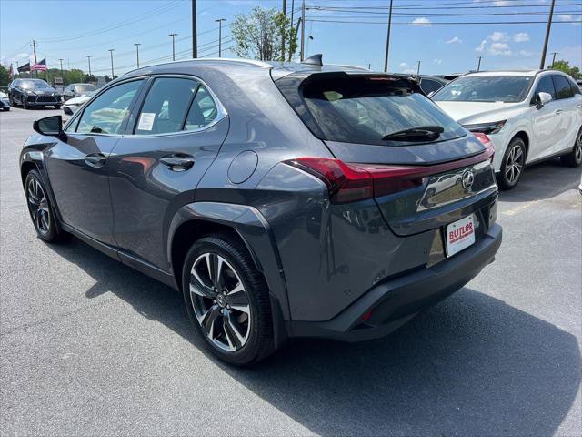 Certified 2026 Lexus UX 300h FWD image 8