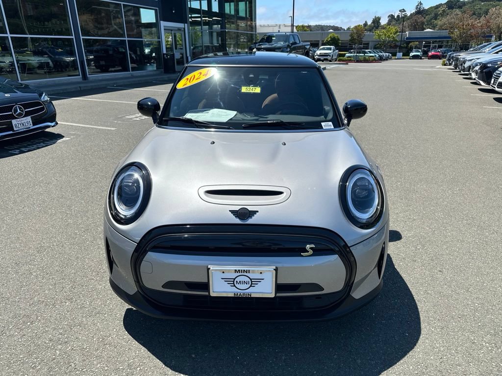 Used 2024 MINI Cooper SE w/ Signature Upholstery Package FWD image 9