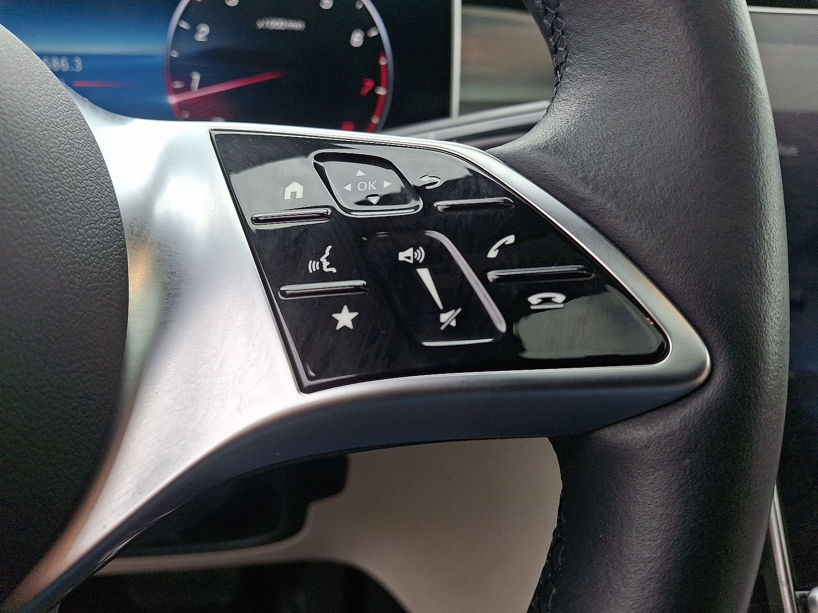 Used 2023 Mercedes-Benz GLC 300 4MATIC image 23