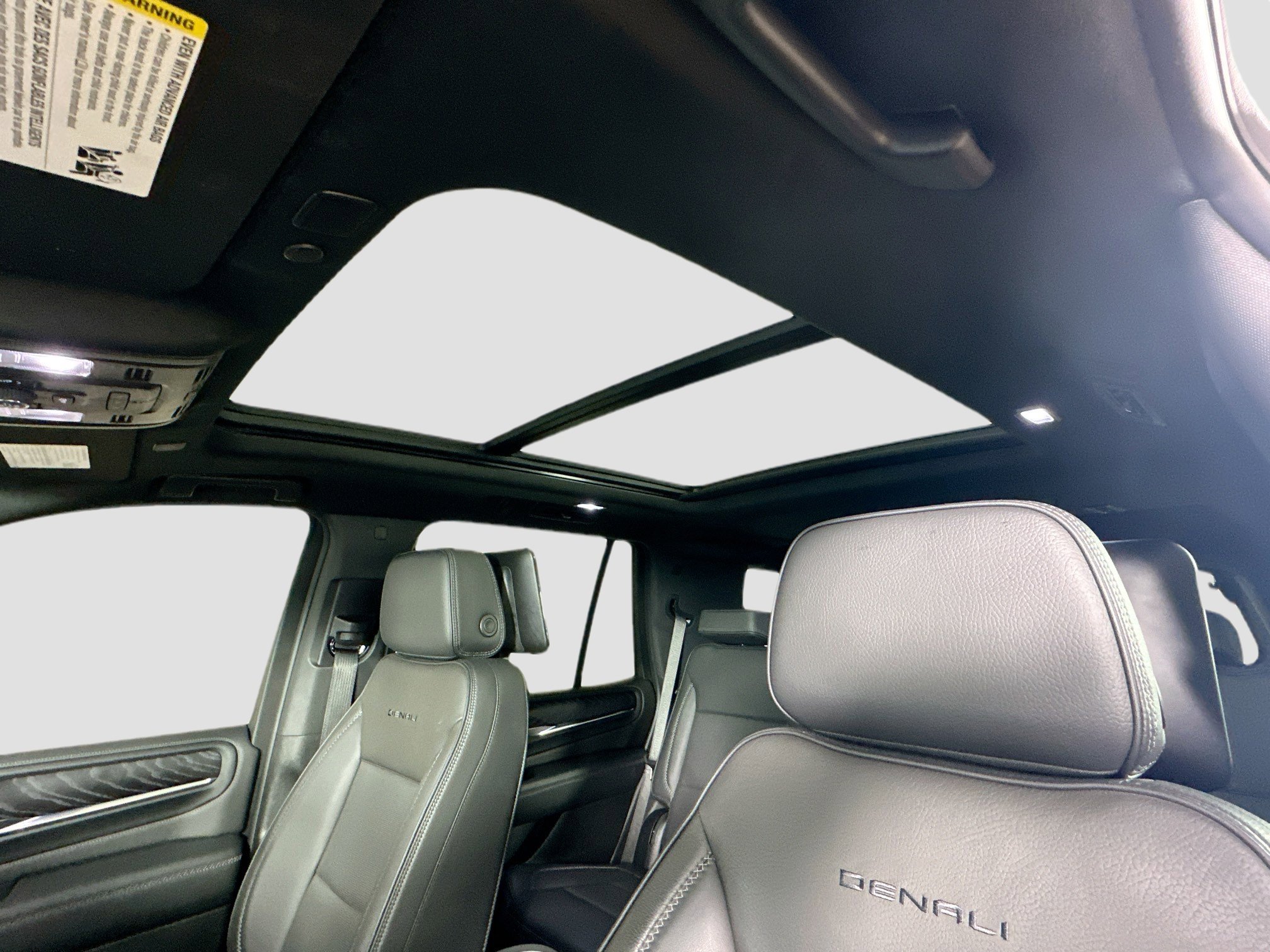 Used 2024 GMC Yukon Denali w/ Denali Reserve Package image 29