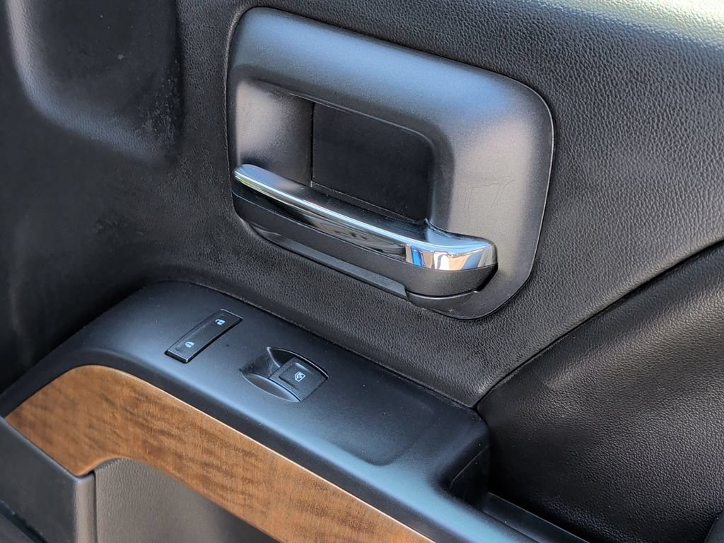 Used 2015 Chevrolet Silverado 1500 LTZ AWD/4WD image 36