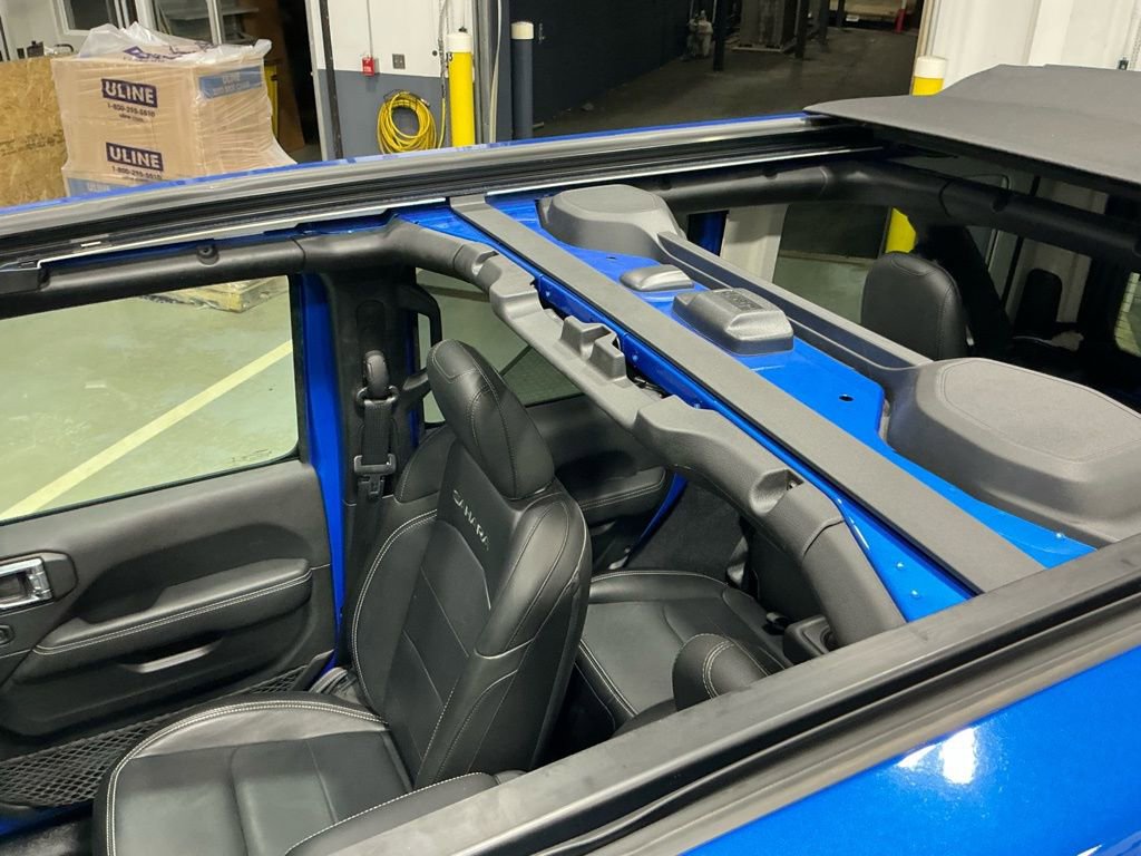 Used 2022 Jeep Wrangler Unlimited Sahara image 7